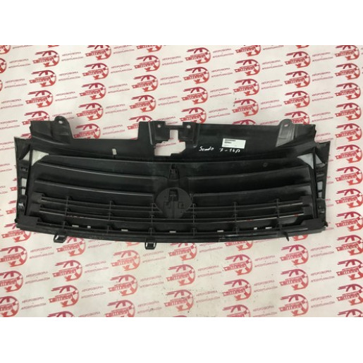 Решітка радіатора Fiat Scudo 2007-2016 1497652077